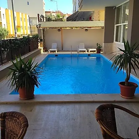 Vesta كوشاداسيه